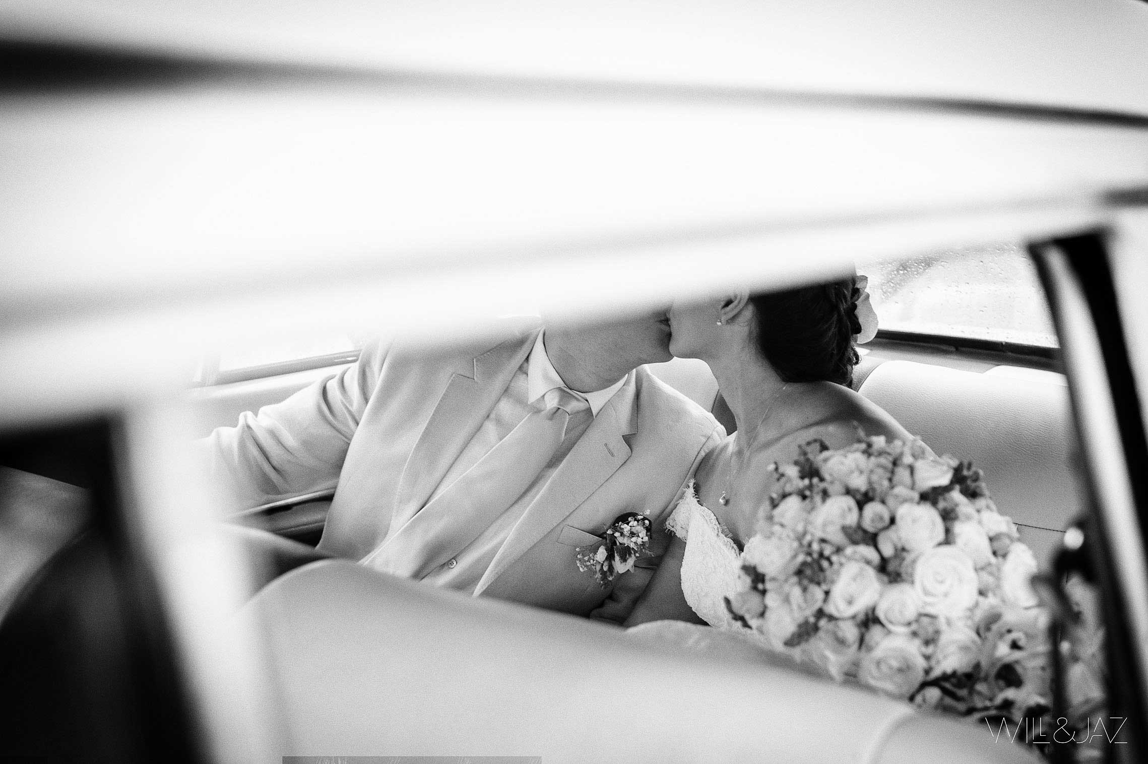 Will & Jaz - willyjaz.com - Bodas - Matrimonios - Wedding - Carolina & Jonathan - Entremanteles - Orquideorama - Iglesia La Merced-12