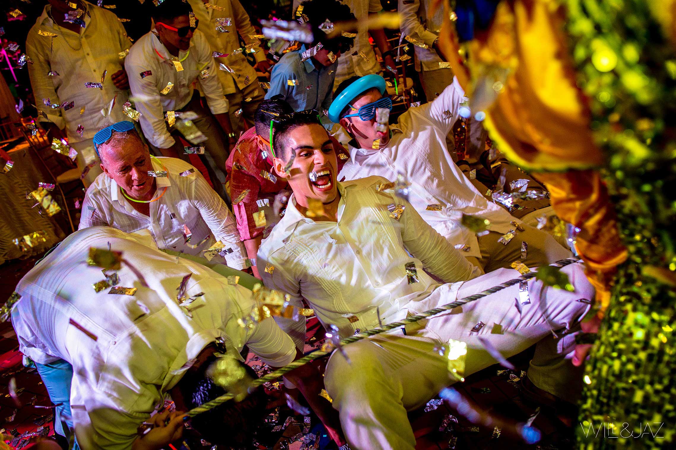 Will & Jaz - willyjaz.com - Bodas - Matrimonios - Wedding - Carolina & Jonathan - Entremanteles - Orquideorama - Iglesia La Merced-40